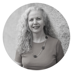 Carla Viana Coscarelli